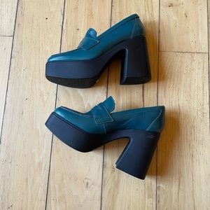 Free People Loafers Teal Size 38.5 (8/8.5) NWOB Stacked Heel